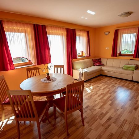 Vineyard Cottage Pod Piramido Dobrnic Buitenkant foto