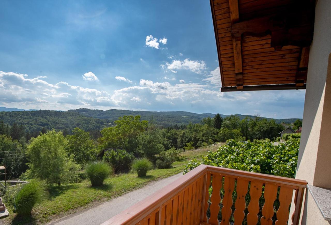 Vineyard Cottage Pod Piramido Dobrnic Buitenkant foto